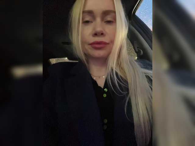 -SexyMilf-'s BongaCams show and profile