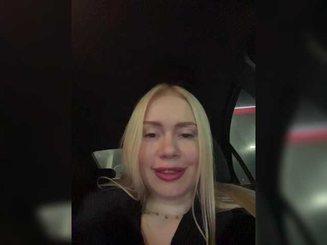 -SexyMilf-'s BongaCams show and profile