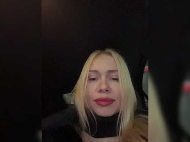 -SexyMilf-'s BongaCams show and profile