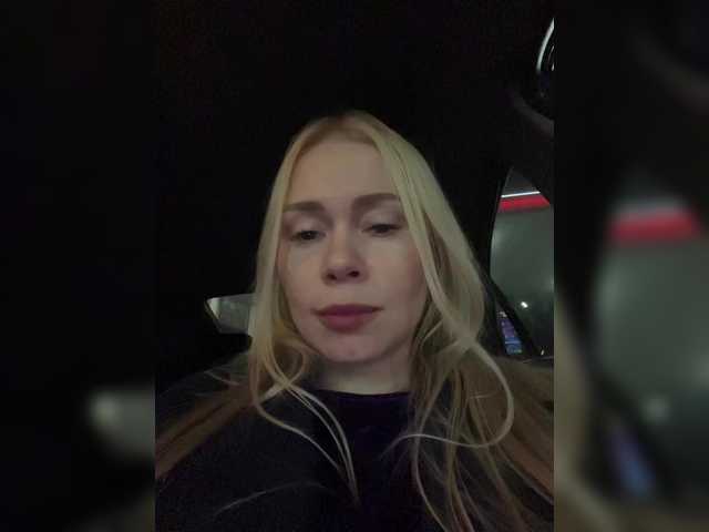 -SexyMilf-'s BongaCams show and profile