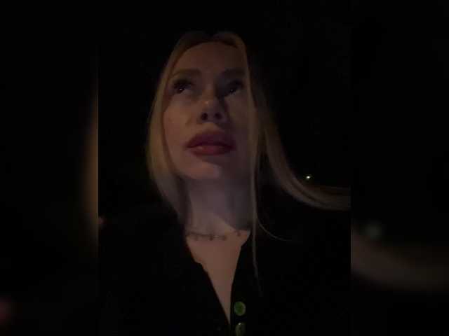 -SexyMilf-'s BongaCams show and profile