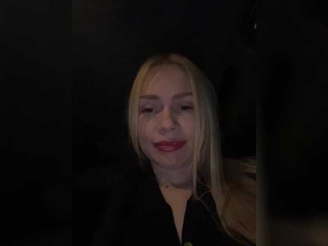-SexyMilf- from BongaCams is Freechat