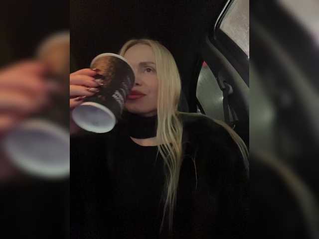 -SexyMilf-'s BongaCams show and profile