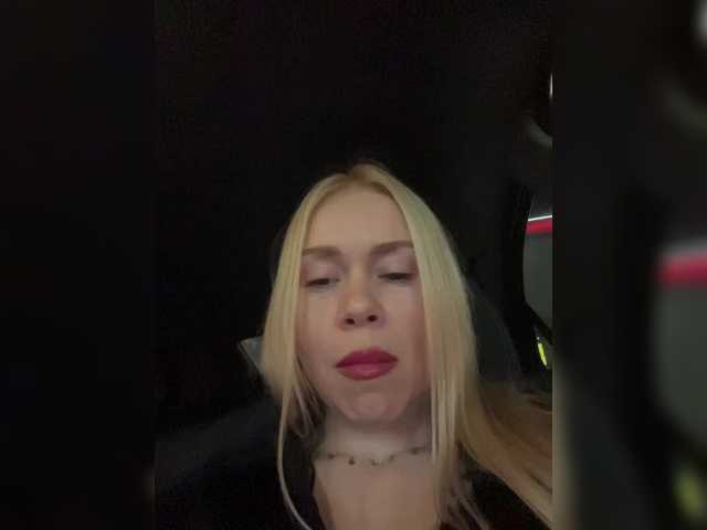 -SexyMilf-'s BongaCams show and profile