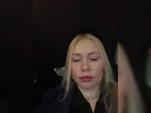 -SexyMilf-'s BongaCams show and profile