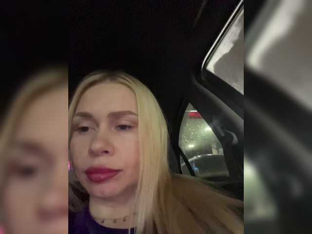 -SexyMilf-'s BongaCams show and profile