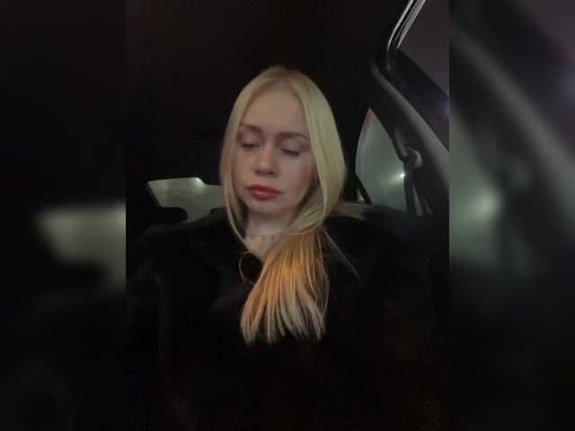 -SexyMilf-'s BongaCams show and profile