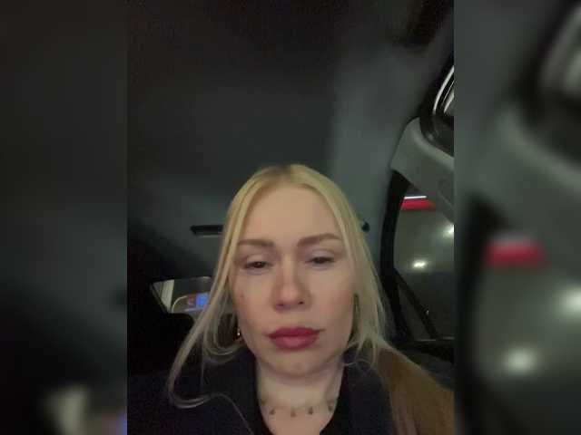 -SexyMilf-'s BongaCams show and profile