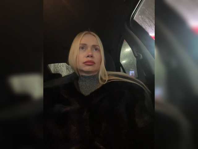 -SexyMilf-'s BongaCams show and profile