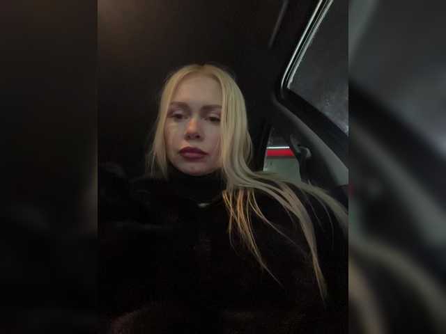 -SexyMilf-'s BongaCams show and profile