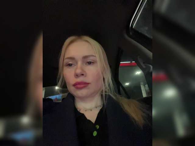 -SexyMilf-'s BongaCams show and profile