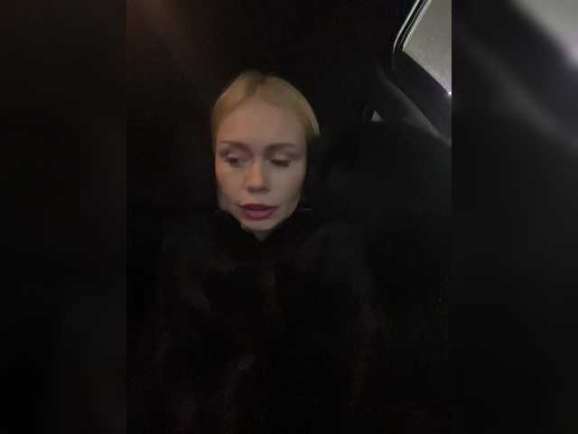 -SexyMilf-'s BongaCams show and profile