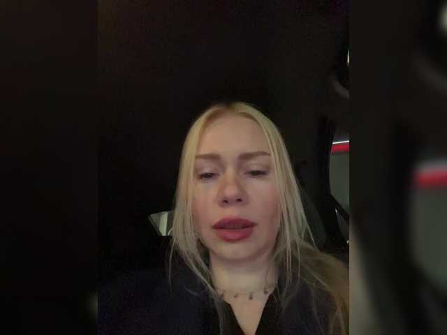 -SexyMilf-'s BongaCams show and profile