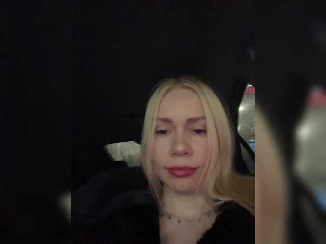 -SexyMilf-'s BongaCams show and profile