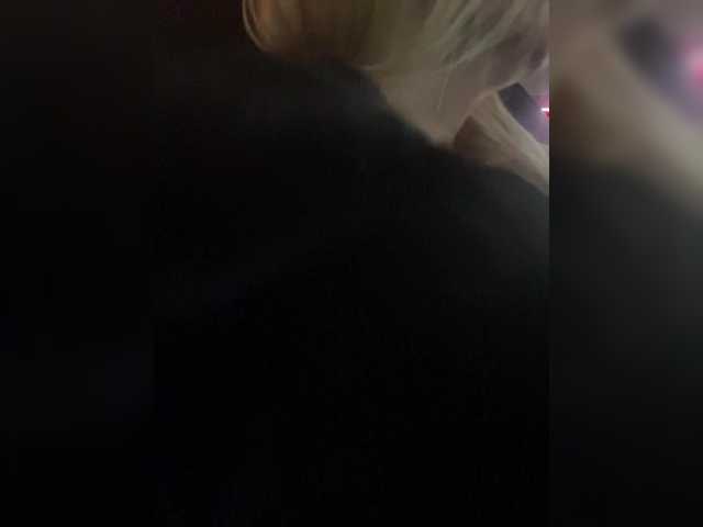 -SexyMilf-'s BongaCams show and profile