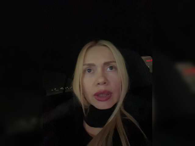 -SexyMilf-'s BongaCams show and profile