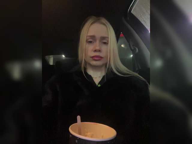 -SexyMilf-'s BongaCams show and profile