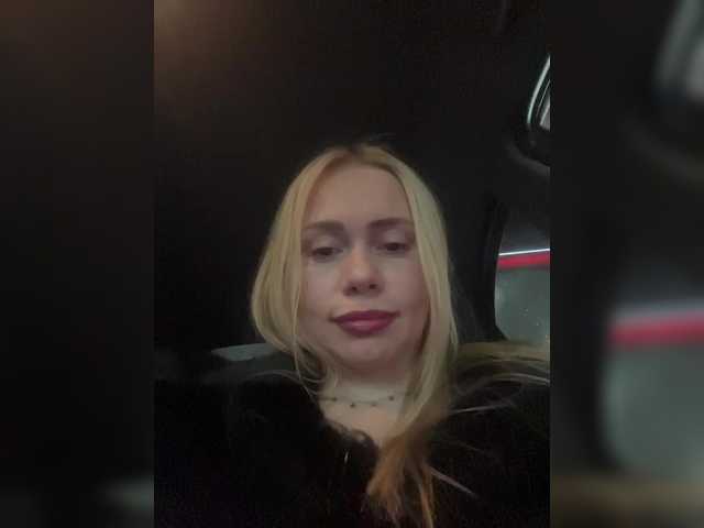 -SexyMilf-'s BongaCams show and profile