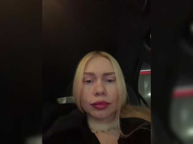 -SexyMilf-'s BongaCams show and profile