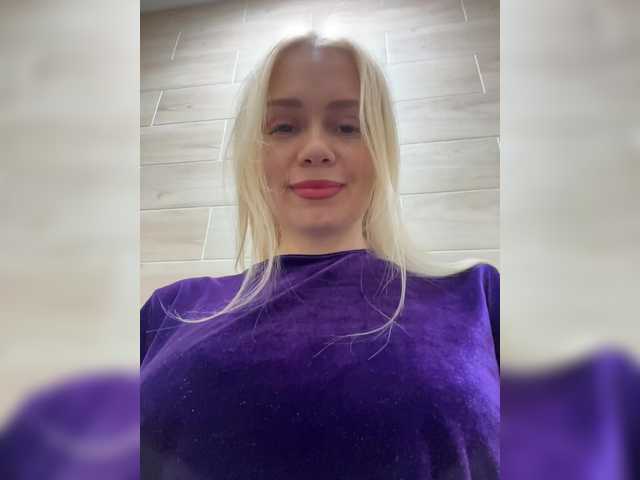 go to chat with MirandaNow