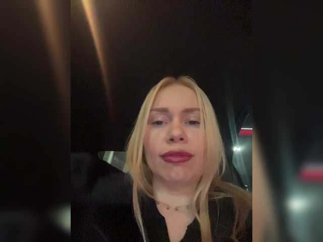 -SexyMilf-'s BongaCams show and profile