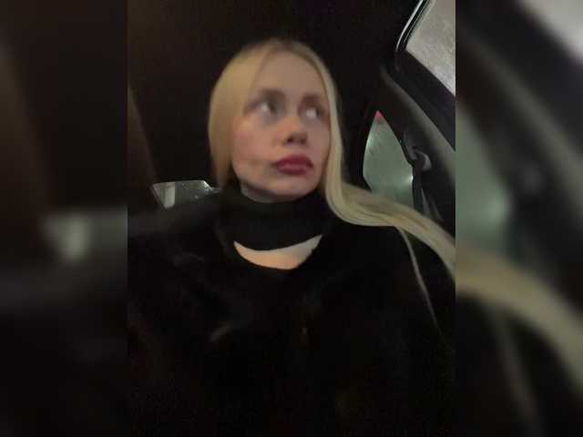 -SexyMilf-'s BongaCams show and profile