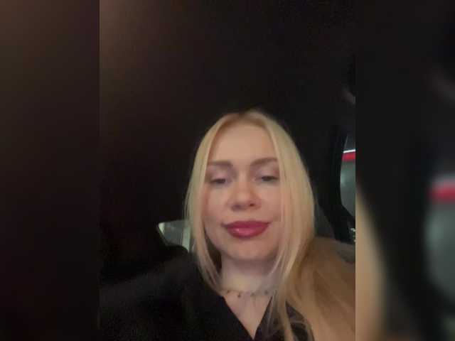 -SexyMilf-'s BongaCams show and profile