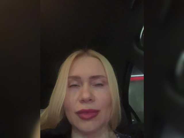 -SexyMilf-'s BongaCams show and profile