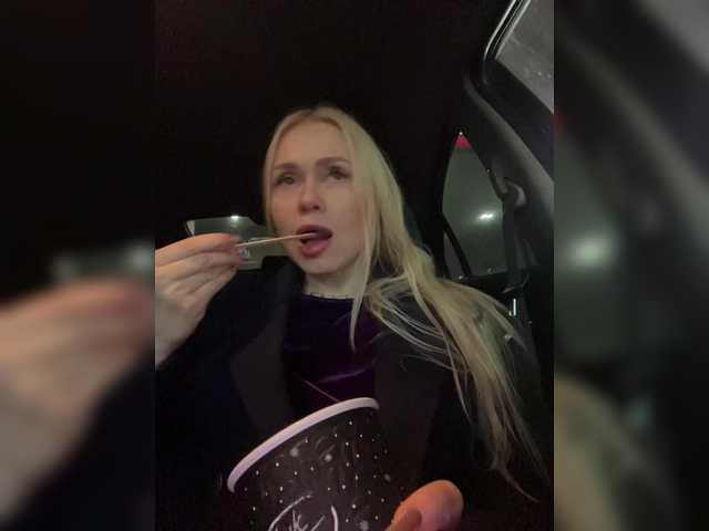 -SexyMilf-'s BongaCams show and profile