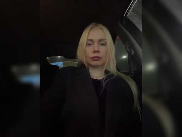 -SexyMilf-'s BongaCams show and profile