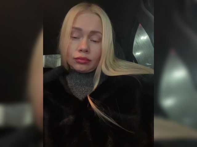 -SexyMilf-'s BongaCams show and profile