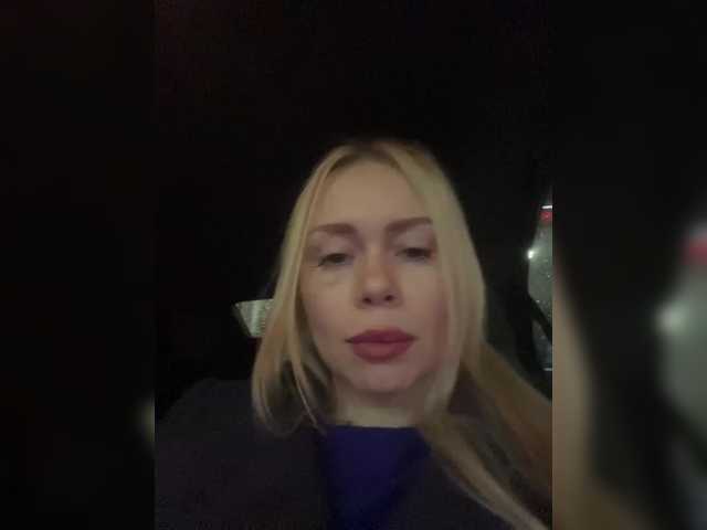-SexyMilf-'s BongaCams show and profile
