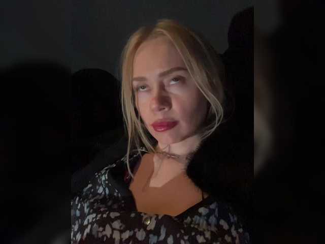 модель -SexyMilf-