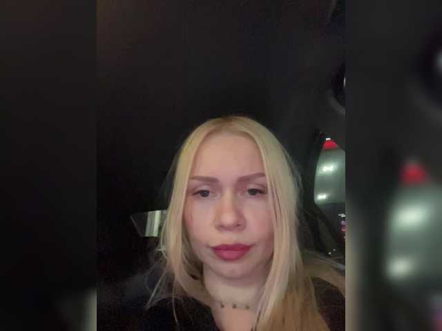 -SexyMilf-'s BongaCams show and profile