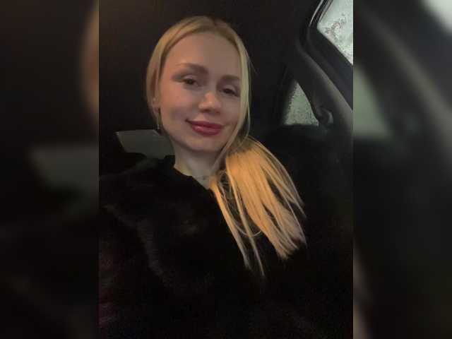 -SexyMilf- from BongaCams is Freechat