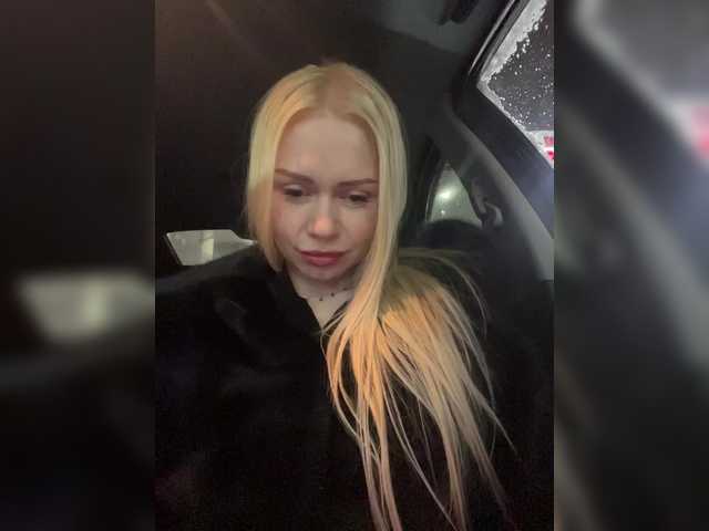 -SexyMilf-'s BongaCams show and profile