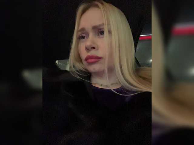 -SexyMilf-'s BongaCams show and profile