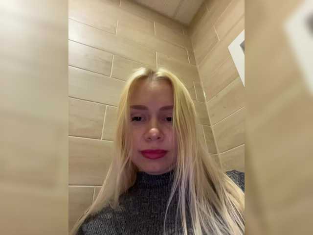 Explore hot camslut -SexyMilf- -SexyMilf- from BongaCams