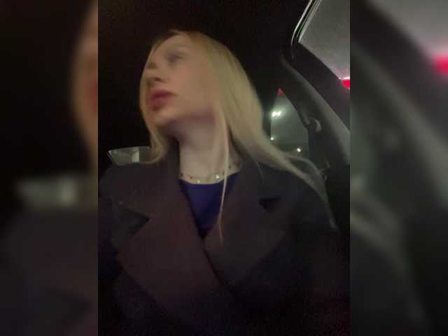 -SexyMilf-'s BongaCams show and profile