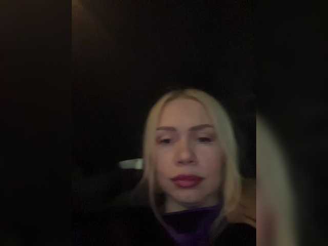 -SexyMilf-'s BongaCams show and profile