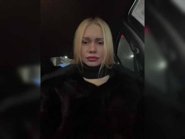 -SexyMilf-'s BongaCams show and profile