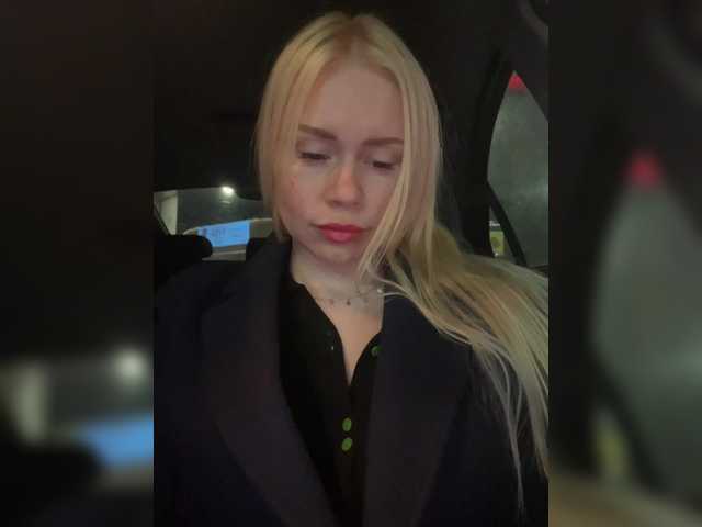 -SexyMilf-'s BongaCams show and profile