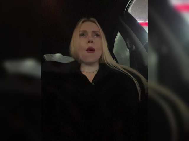 -SexyMilf-'s BongaCams show and profile