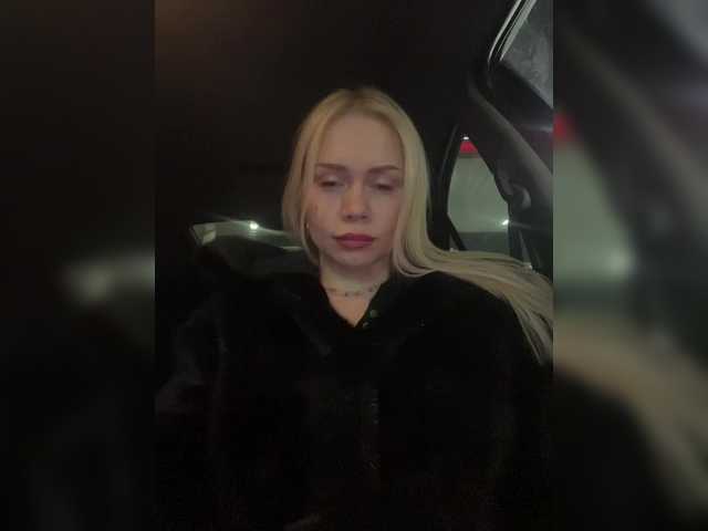 -SexyMilf-'s BongaCams show and profile