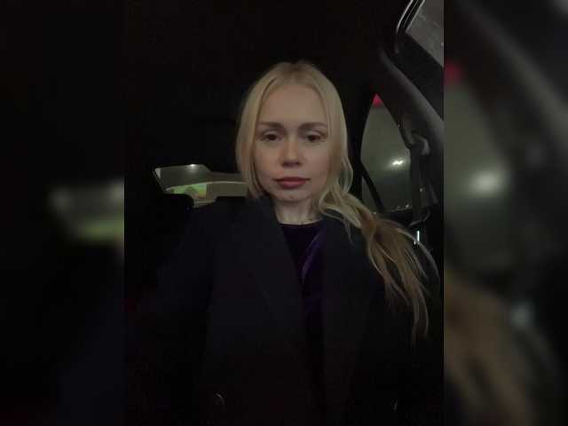 -SexyMilf-'s BongaCams show and profile