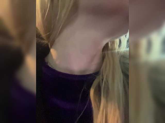 -SexyMilf- from BongaCams is Freechat