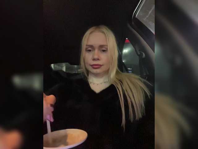 -SexyMilf-'s BongaCams show and profile