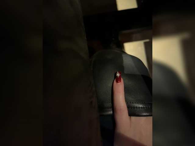 -SexyMilf-'s BongaCams show and profile