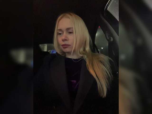 -SexyMilf-'s BongaCams show and profile