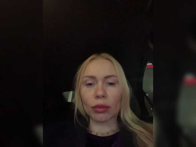 -SexyMilf-'s BongaCams show and profile